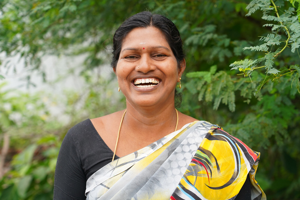 Indian knitter for Koco